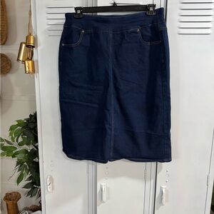 Elegant Navy Pencil Skirt